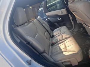 2017 Land Rover Discovery L462 image 7