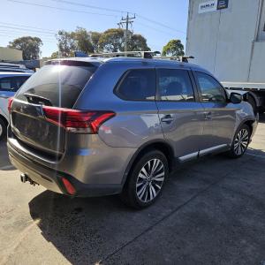 2019 Mitsubishi Outlander ZL image 7