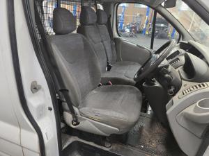 2012 Renault Trafic 2.0DT M9R786 MAN 6SPD FWD X83 PHASE III image 7