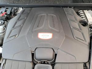 2019 Porsche Cayenne image 7