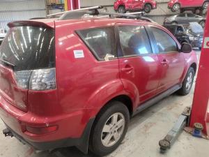 2012 Mitsubishi Outlander image 7