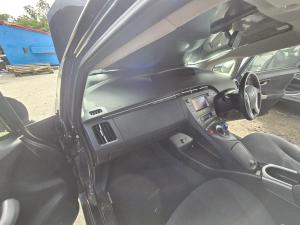 2012 Toyota Prius ZVW30R HATCH image 7