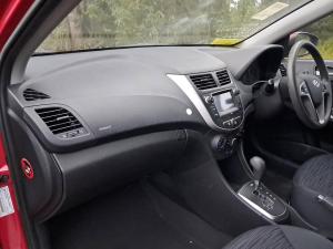 2016 Hyundai Accent image 7