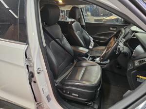 2016 Hyundai Santa Fe 2.2DT D4HB AUTO 6SPD 4WD HIGHLANDER image 7