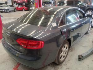 2011 Audi A4 image 7