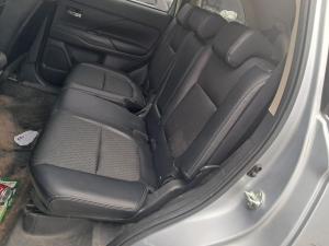 2015 Mitsubishi Outlander ZJ image 7