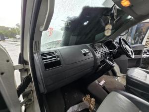 2011 Volkswagen Transporter T5 MULTIVAN EDITION 25 image 7