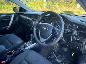 2015 Toyota Corolla image 7