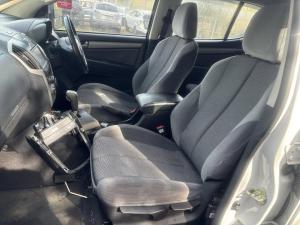 2015 Holden Colorado image 7