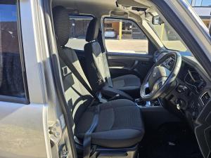 2022 Mahindra Pik-up 2.2DT AUTO 6SPD 4WD SS DUAL CAB E6 image 7