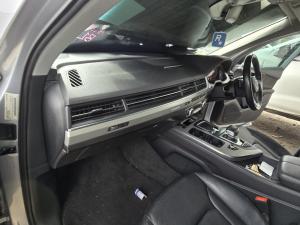 2015 Audi Q7 4M 3.0 TDI QUATTRO image 7
