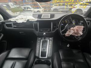 2017 Porsche Macan 3.0DT CTBA AUTO 7SPD 4WD S LUXURY image 7