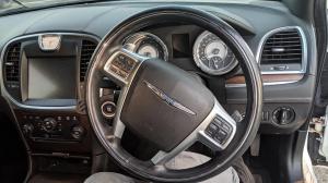 2013 Chrysler 300c C LUXURY image 7