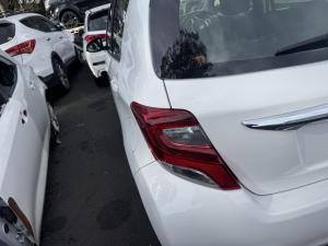 2015 Toyota Yaris image 7