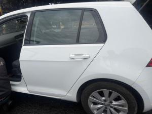 2015 Volkswagen Golf image 7