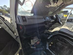 2008 Toyota Hiace TRH201R image 7