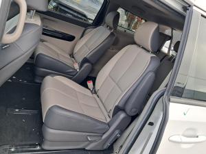 2017 Kia Carnival YP image 7