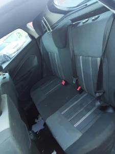 2010 Ford Fiesta ECONETIC image 7