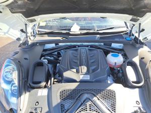 2016 Porsche Macan 95B image 7