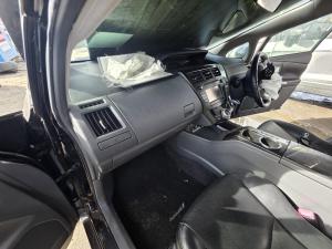 2012 Toyota Prius ZVW40R WAGON image 7