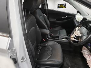 2020 Hyundai I30 PD 2.0L G4NC AUTO 6SPD FWD ACTIVE image 7