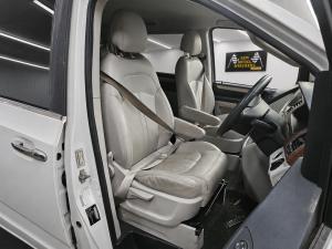 2018 Ldv G10 WAGON 2.0T AUTO 6SPD RWD 9 SEAT image 7
