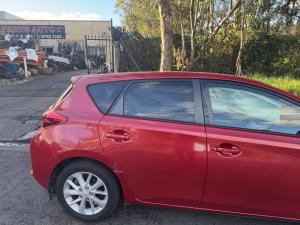 2012 Toyota Corolla ZRE182R image 7