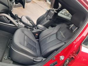 2016 Hyundai Veloster FS image 7