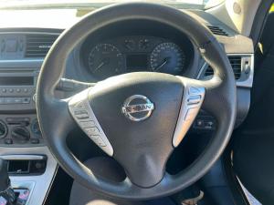 2013 Nissan Pulsar B17 image 7