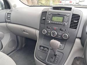 2014 Kia Carnival image 7