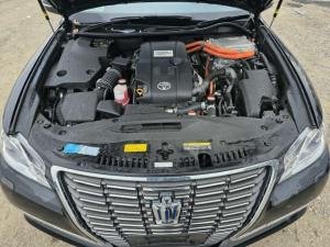 2015 Toyota Crown AWS210 image 7