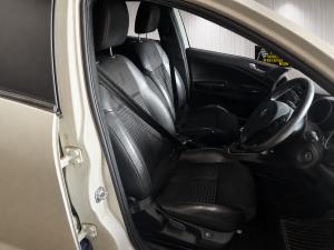 2014 Alfa Romeo Giulietta 1.7T 940A1000 MAN 6SPD FWD QV image 7