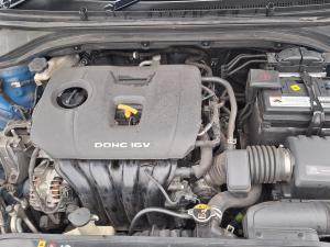 2016 Hyundai Elantra AD image 7