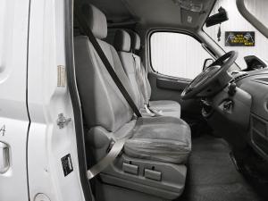 2017 Ldv V80 2.5DT MAN 6SPD FWD SWB LOW ROOF image 7