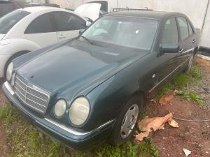1998 Mercedes Benz E280 W210 image 7