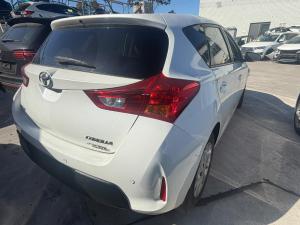 2012 Toyota Corolla image 7