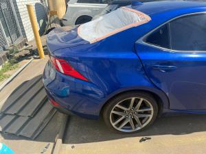 2015 Lexus Is image 7