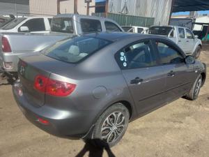 2005 Mazda 3 image 7