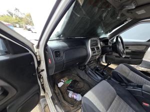 2012 Nissan Navara D22 ST-R image 7