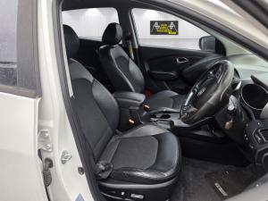 2015 Hyundai Ix35 2.0L G4NC AUTO 6SPD FWD ELITE image 7