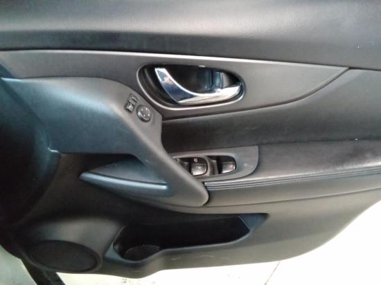 nissan ST AWD 5 SEAT May 2016 Parts & Wrecking