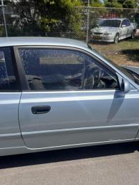 2004 Hyundai Accent image 8