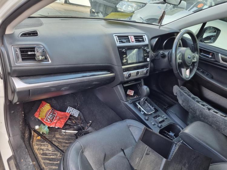 subaru Outback PREMIUM 2015 Parts & Wrecking