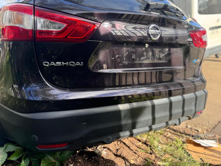 nissan Qashqai 2015 Parts & Wrecking