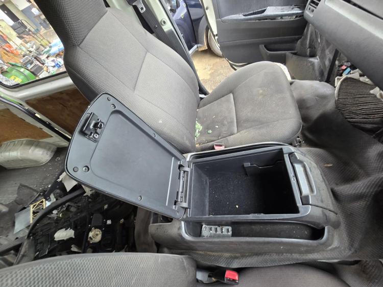 toyota Hiace TRH Jun 2016 Parts & Wrecking