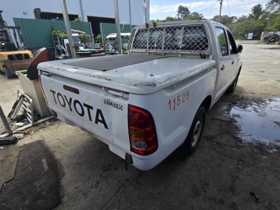 toyota Hilux TGN16R WORKMATE Apr 2010 Engine Motor 