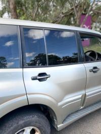 2004 Mitsubishi Pajero image 8