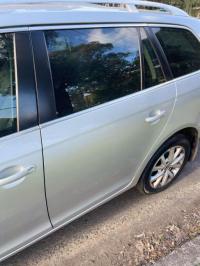 2010 Volkswagen Golf image 8