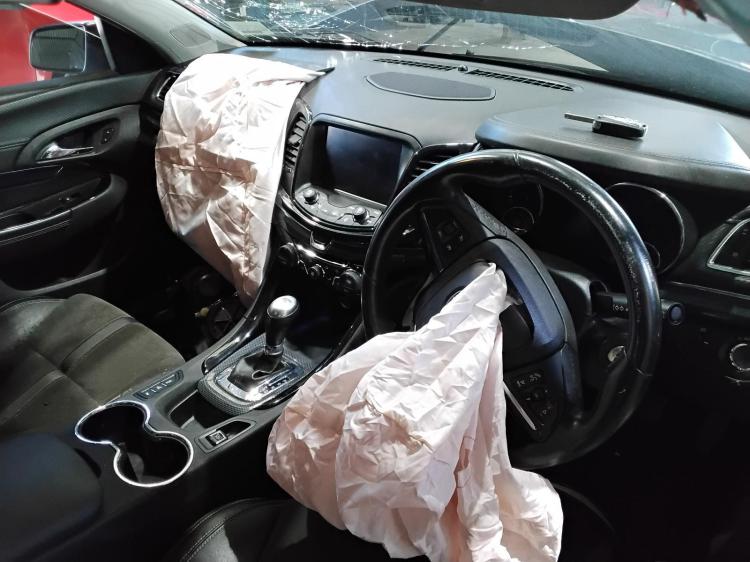 holden Commodore SV6 Jan 2015 Parts & Wrecking