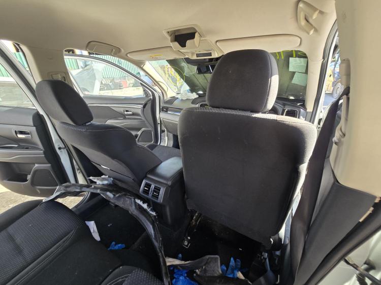 mitsubishi Outlander ZL ES Sep 2019 Parts & Wrecking